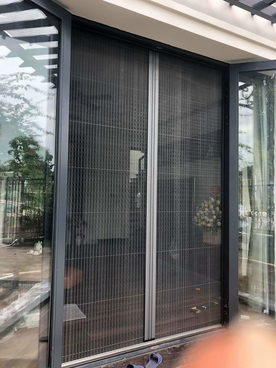 Cửa lưới VICCO - Giải pháp hoàn hảo cho không gian sống an toàn và thoải mái