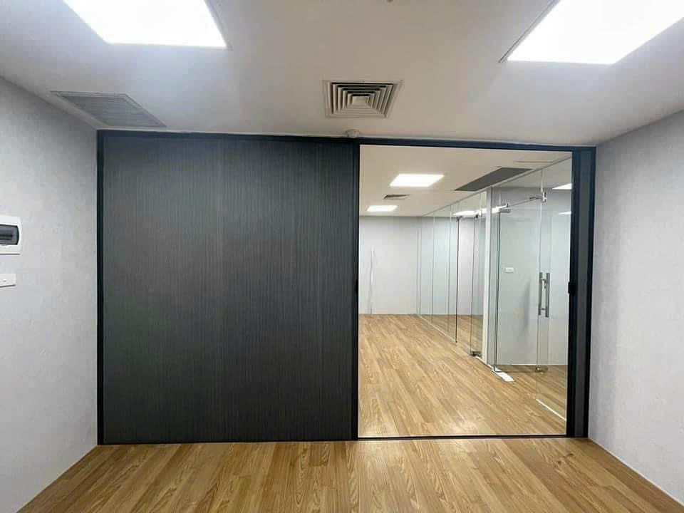Biến Không Gian Lớn Thành Nhiều Khu Vực Riêng Tư Với Rèm Vách Ngăn Tổ Ong
