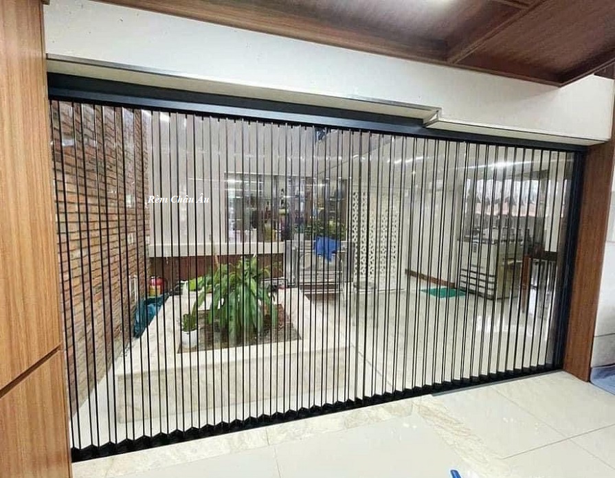 Vách ngăn nhựa pvc trong suốt - Giải pháp thông minh cho không gian sống hiện đại